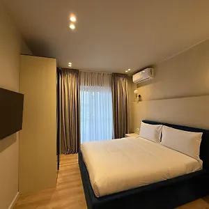 Vater Appartement Tirana